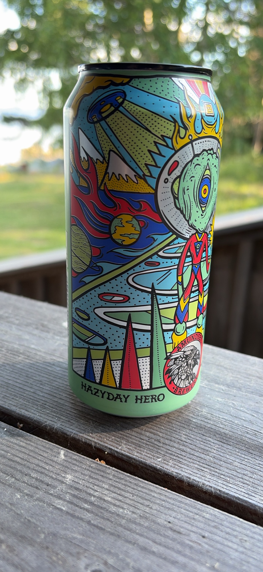 Hazyday Hero by Amundsen — beer label